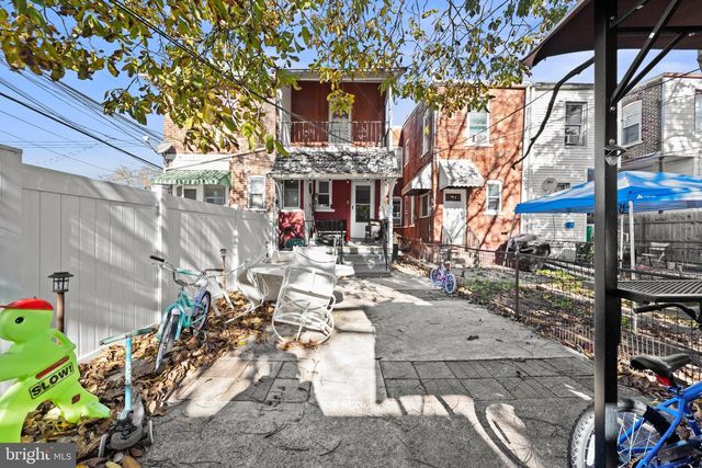 1038 W GREEN ST, Allentown, PA 18102