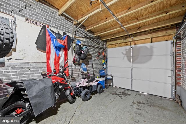 1038 W GREEN ST, Allentown, PA 18102