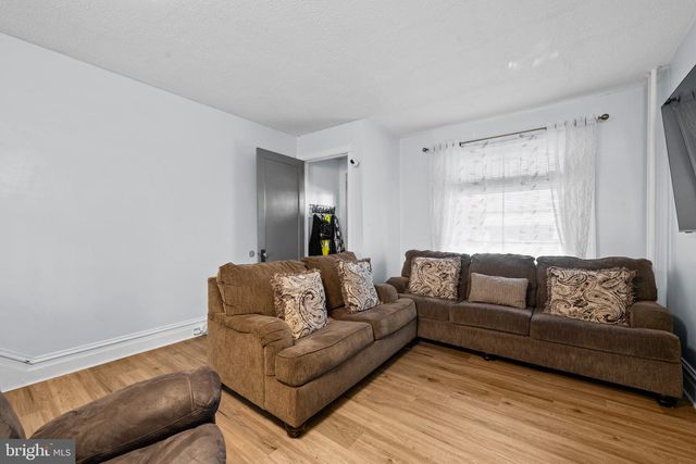 1038 W GREEN ST, Allentown, PA 18102