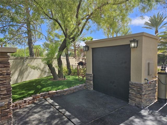 8175 Arville Street 32, Las Vegas, NV 89139