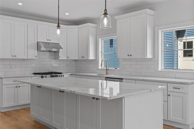 561 King Street, Port Chester, NY 10573