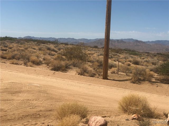 10210 N Boulder Road, Kingman, AZ 86401