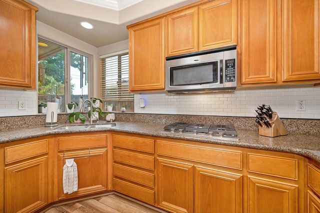 1969 Sevilla Dr, Roseville, CA 95747