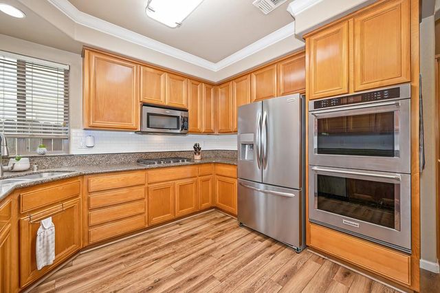 1969 Sevilla Dr, Roseville, CA 95747