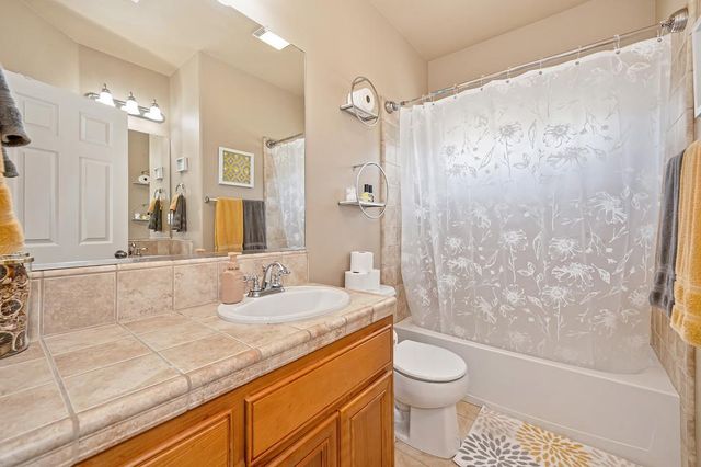1969 Sevilla Dr, Roseville, CA 95747