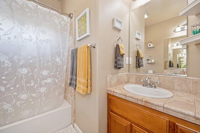 1969 Sevilla Dr, Roseville, CA 95747