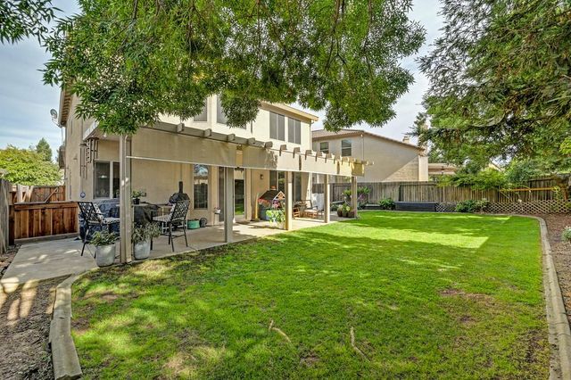 1969 Sevilla Dr, Roseville, CA 95747