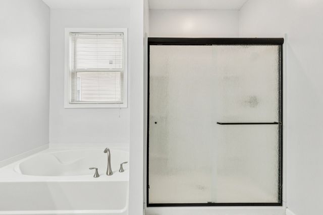 945 Manson Crossing Dr, Murfreesboro, TN 37128