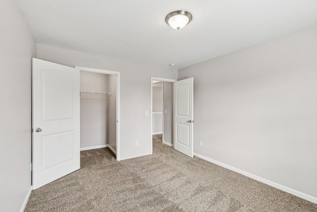 945 Manson Crossing Dr, Murfreesboro, TN 37128