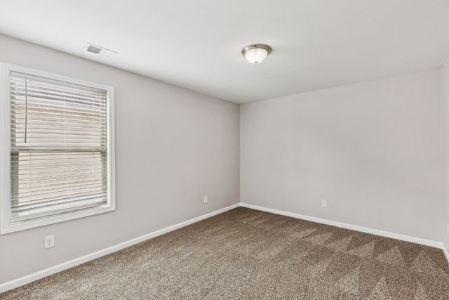 945 Manson Crossing Dr, Murfreesboro, TN 37128