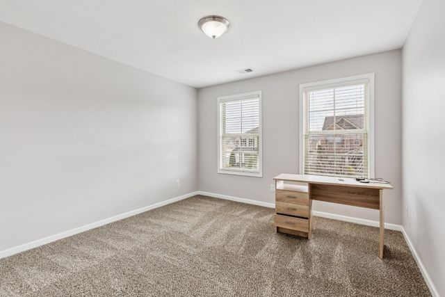 945 Manson Crossing Dr, Murfreesboro, TN 37128