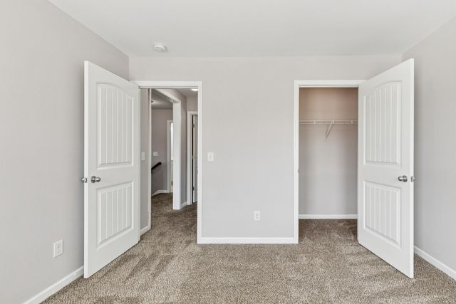 945 Manson Crossing Dr, Murfreesboro, TN 37128