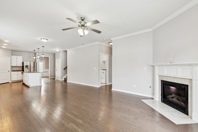 945 Manson Crossing Dr, Murfreesboro, TN 37128