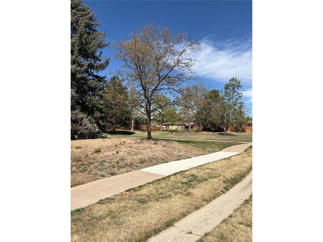 1273 S Crystal Way, Aurora, CO 80012
