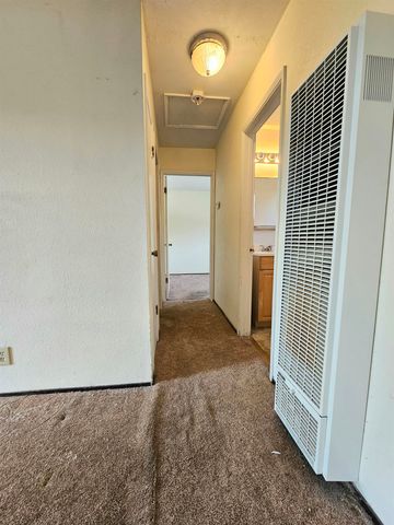 2443 Grande Vista Ave, Oakland, CA 94601