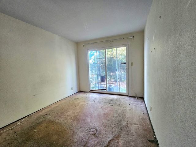 2443 Grande Vista Ave, Oakland, CA 94601