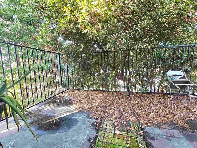 2443 Grande Vista Ave, Oakland, CA 94601