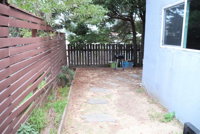 2443 Grande Vista Ave, Oakland, CA 94601