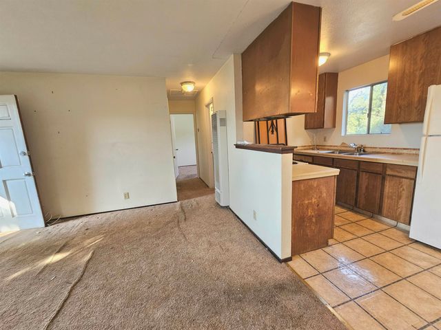 2443 Grande Vista Ave, Oakland, CA 94601