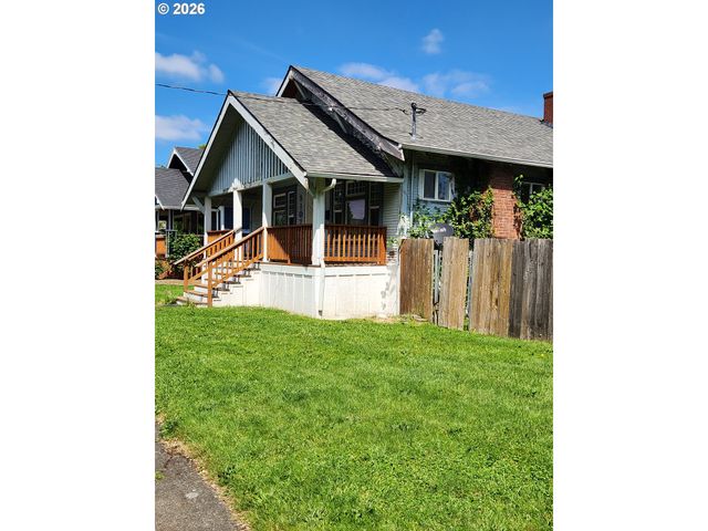 5107 N VANDERBILT St, Portland, OR 97203