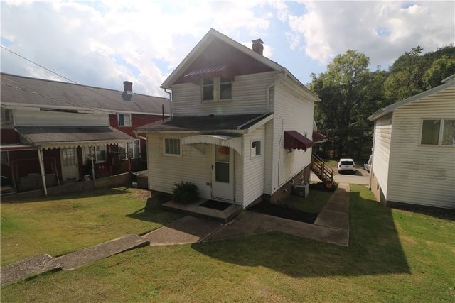449 Spring St, Centerville, PA 15358