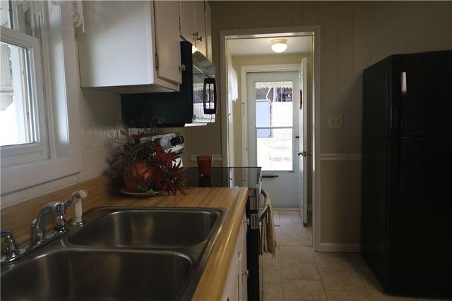 449 Spring St, Centerville, PA 15358