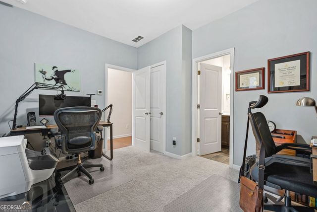 2523 Hedgeway Circle, Kennesaw, GA 30144