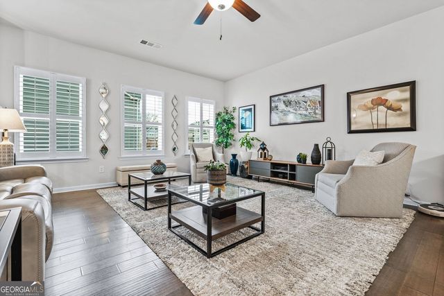 2523 Hedgeway Circle, Kennesaw, GA 30144