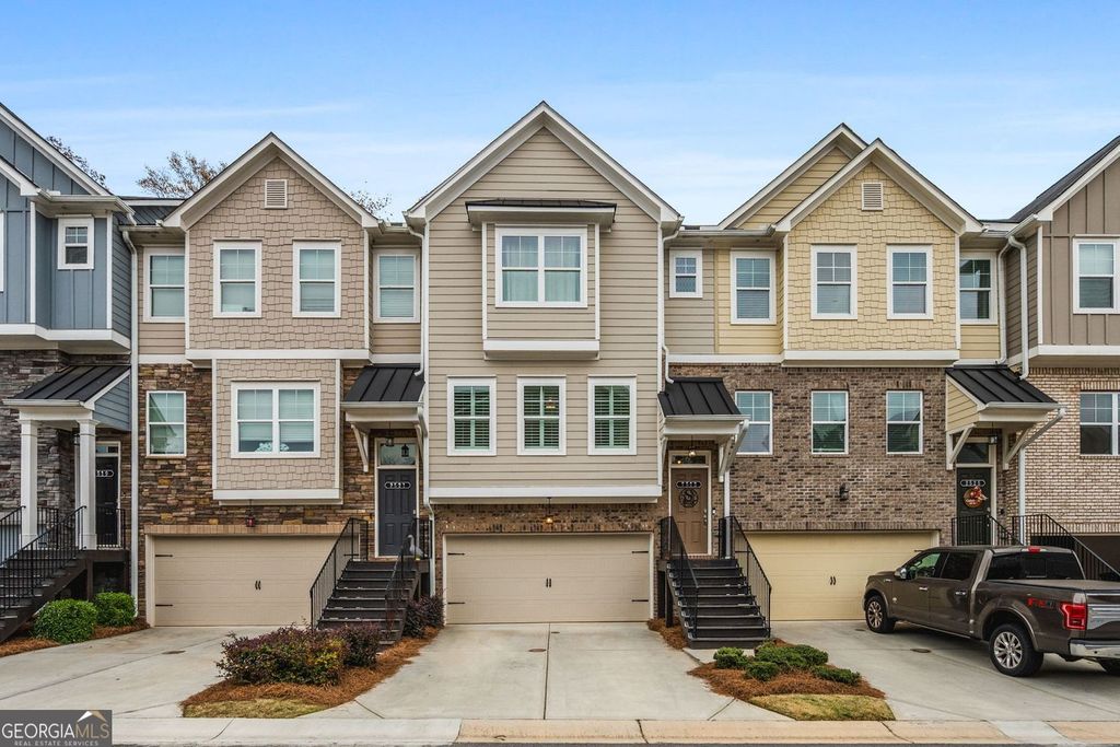 2523 Hedgeway Circle, Kennesaw, GA 30144