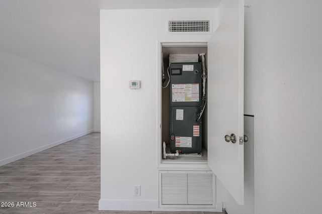 4610 N 68TH Street 404, Scottsdale, AZ 85251