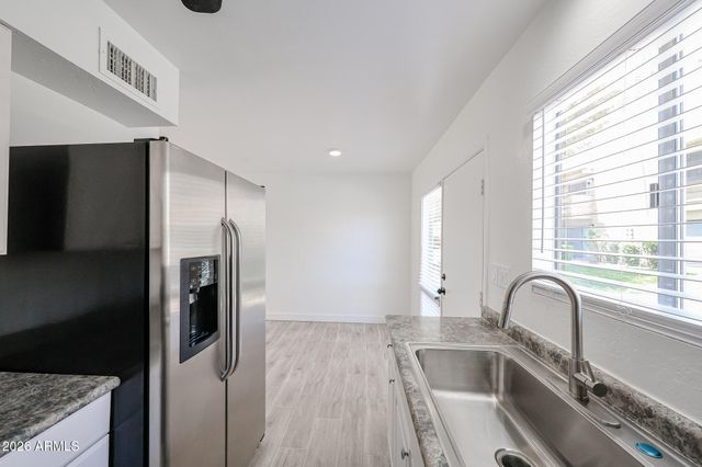 4610 N 68TH Street 404, Scottsdale, AZ 85251