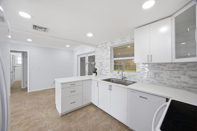 226 SW Reynolds Avenue, Port St. Lucie, Port St Lucie, FL 34983