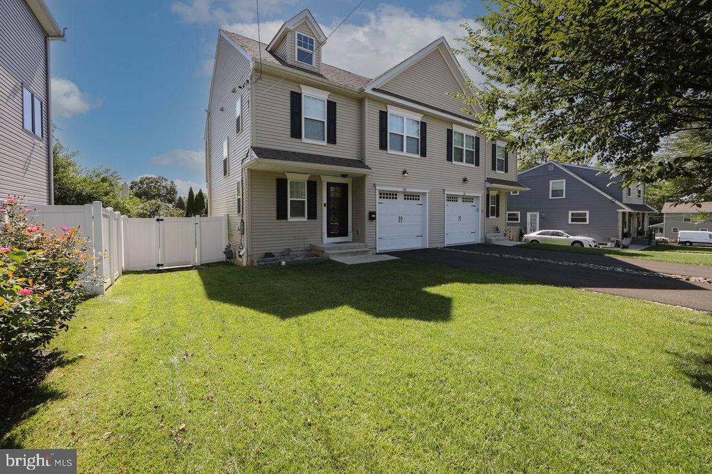 213 GIRARD AVE #, GLENSIDE, PA 19038 — photo 2