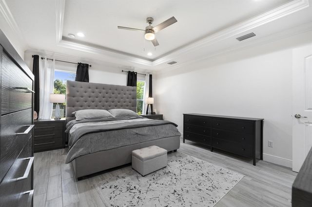 981 SW California Boulevard, Port St. Lucie, FL 34953