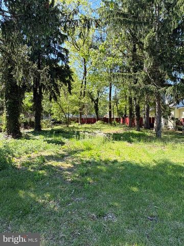 2211 LAKESIDE DR, Williamstown, NJ 08094