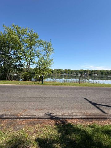 2211 LAKESIDE DR, Williamstown, NJ 08094