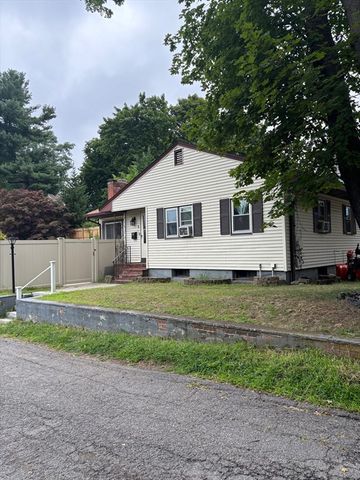 5 Clarner Rd, Lynn, MA 01904