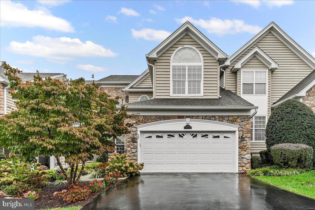 23 ASHTREE LN, Malvern, PA 19355