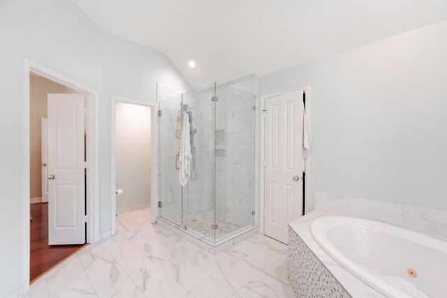 22 Vinca Trail, The Woodlands, TX 77382