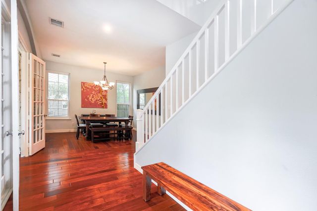 22 Vinca Trail, The Woodlands, TX 77382