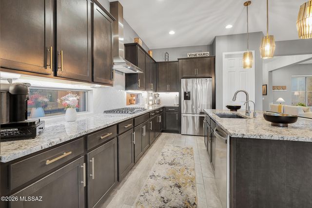 711 E Nubra Valley Place, Oro Valley, AZ 85755