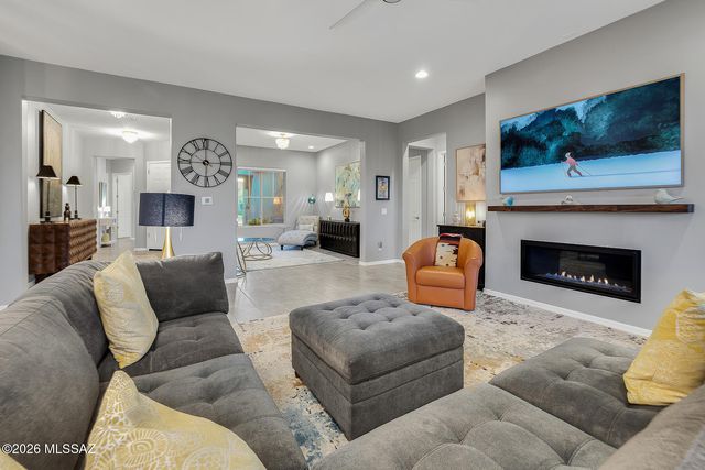 711 E Nubra Valley Place, Oro Valley, AZ 85755