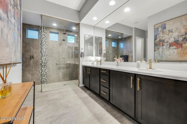 711 E Nubra Valley Place, Oro Valley, AZ 85755