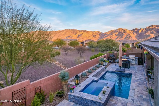 711 E Nubra Valley Place, Oro Valley, AZ 85755