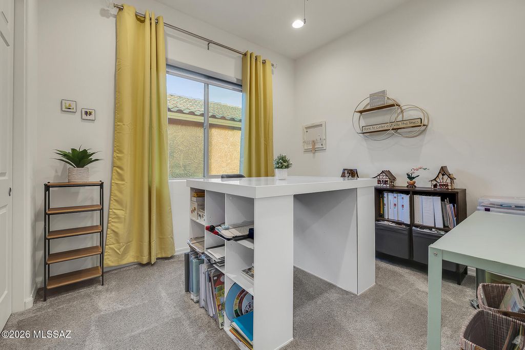 Image 23 of property listing at 711 E Nubra Valley Place, Oro Valley, AZ 85755