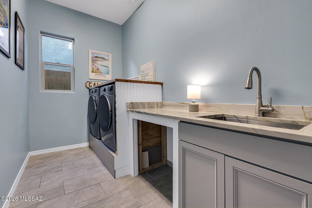 Image 25 of property listing at 711 E Nubra Valley Place, Oro Valley, AZ 85755