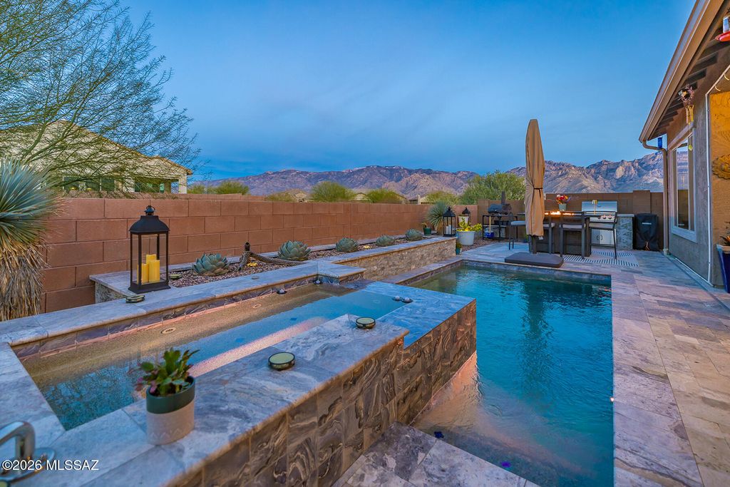 Image 29 of property listing at 711 E Nubra Valley Place, Oro Valley, AZ 85755