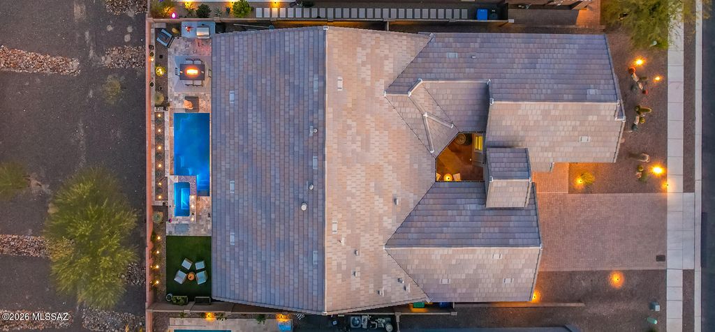 Image 36 of property listing at 711 E Nubra Valley Place, Oro Valley, AZ 85755