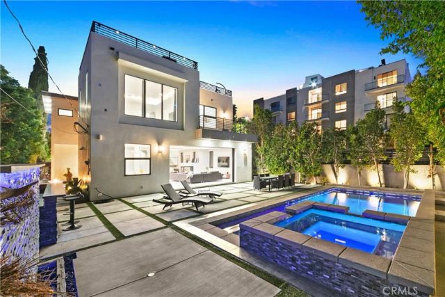 454 S HOLT Avenue, Beverly Hills, CA 90048