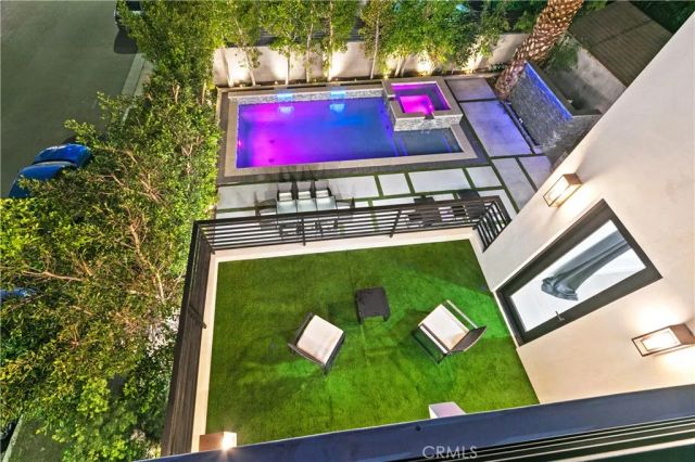 454 S HOLT Avenue, Beverly Hills, CA 90048